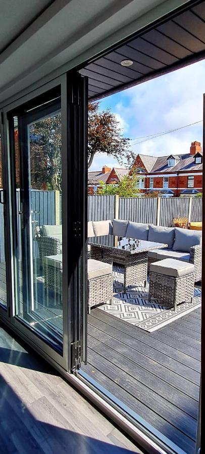 Lovely Unit Elgin Drive Coastal Bliss Your Seaside Retreat With City Excitement Wallasey Dış mekan fotoğraf